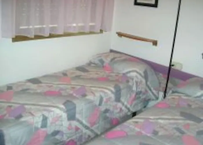 Acogedor Con Piscina Próximo A La Playa Apartamento