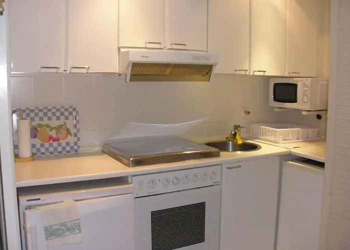 Acogedor Con Piscina Próximo A La Playa Apartamento *